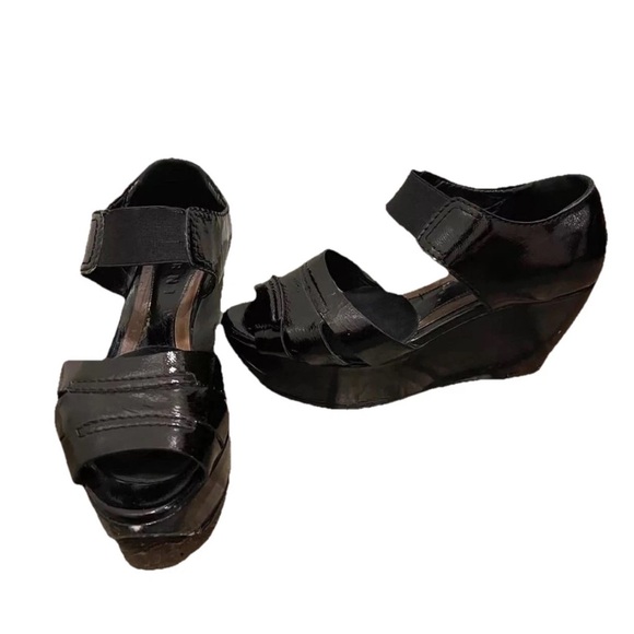 Marni Shoes - Marni Y2K Patent Leather Wedge Heels vintage black groovy